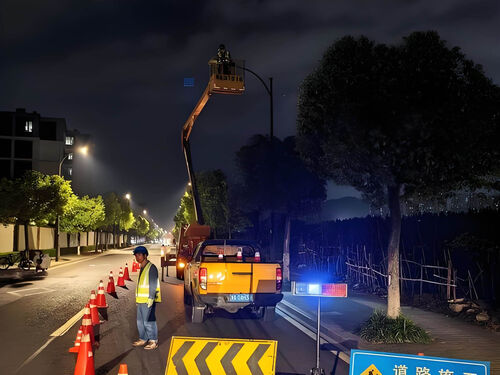 防爆道路灯耐腐蚀测试案例：XX 沿海厂区 3 年使用效果测评案例实拍图
