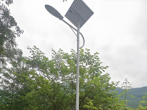 60W 风光互补太阳能路灯 7 米 户外道路防雨路灯整体外观 | 通用型结构 | 水利设备整体结构展示