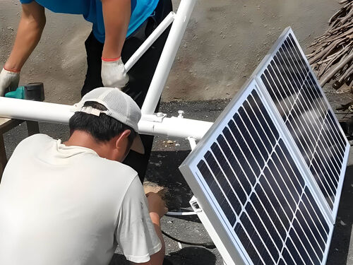 风光互补太阳能路灯成功案例 山区无电网地区持续供电方案整体外观 | 太阳能供电 | 太阳能路灯整体结构展示