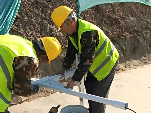 30W 光伏太阳能路灯应用案例 小区庭院节能改造效果整体外观 | 太阳能供电 | 太阳能路灯整体结构展示