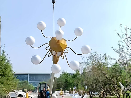 6 米 5 头 LED 中华灯应用案例:古镇步行街夜景亮化工程交付实录整体外观 | 通用型结构 | 中华灯整体结构展示